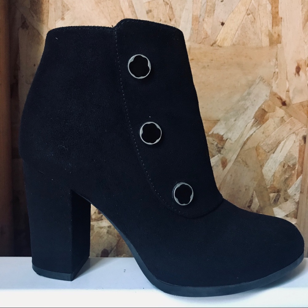 High Heel Boots